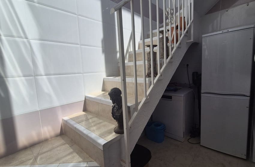 2 bedroom Townhouse for sale in San Miguel de Salinas with pool - € 240,000 (Ref: 9917689)