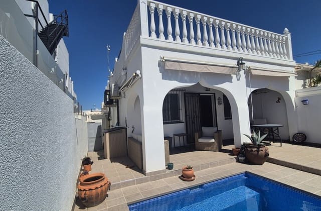 2 bedroom Townhouse for sale in San Miguel de Salinas with pool - € 240,000 (Ref: 9917689)
