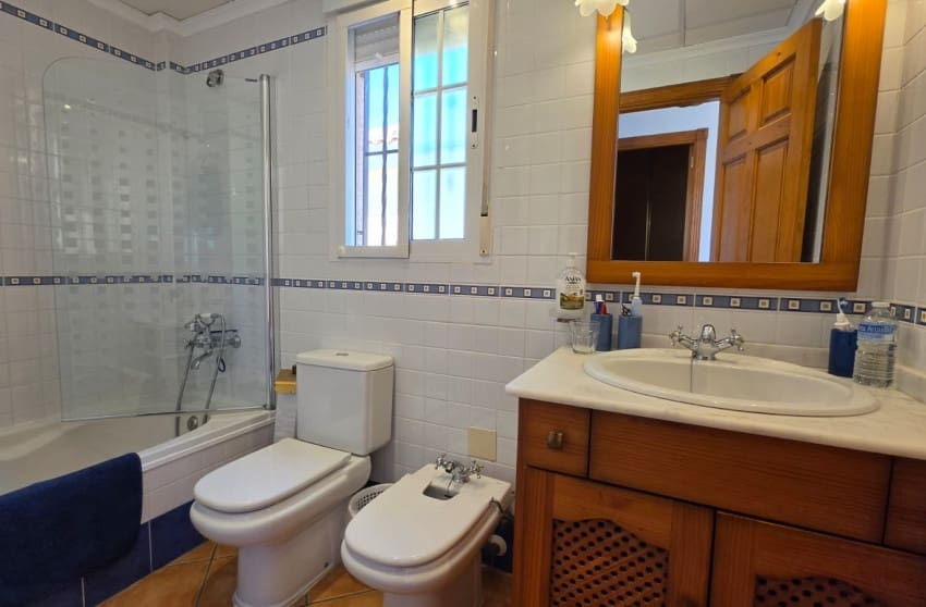 5 soveværelse Villa til salg i Lo Crispin med swimmingpool - € 299.950 (Ref: 9974493)