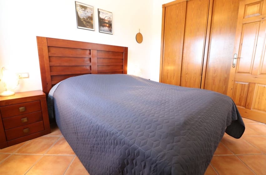 5 soveværelse Villa til salg i Lo Crispin med swimmingpool - € 299.950 (Ref: 9974493)