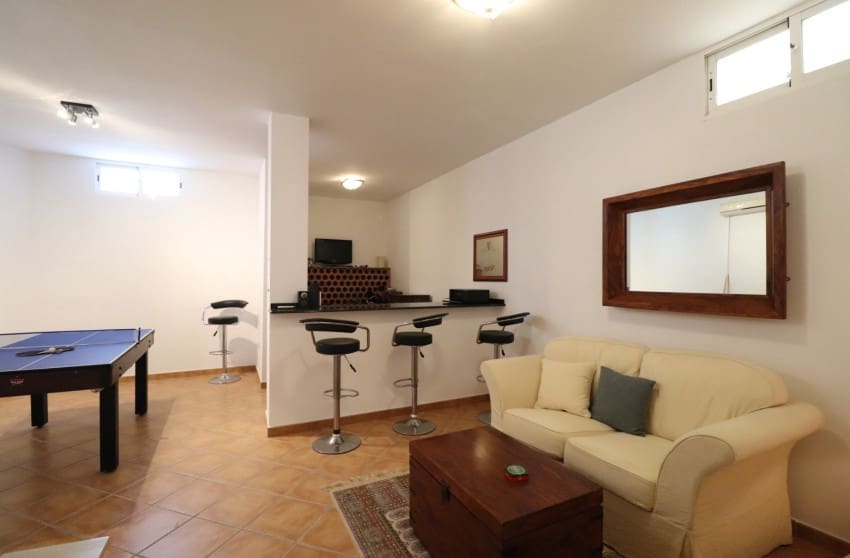 5 soveværelse Villa til salg i Lo Crispin med swimmingpool - € 299.950 (Ref: 9974493)