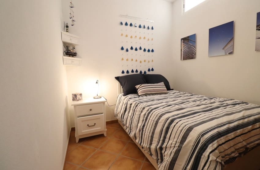 5 soveværelse Villa til salg i Lo Crispin med swimmingpool - € 299.950 (Ref: 9974493)