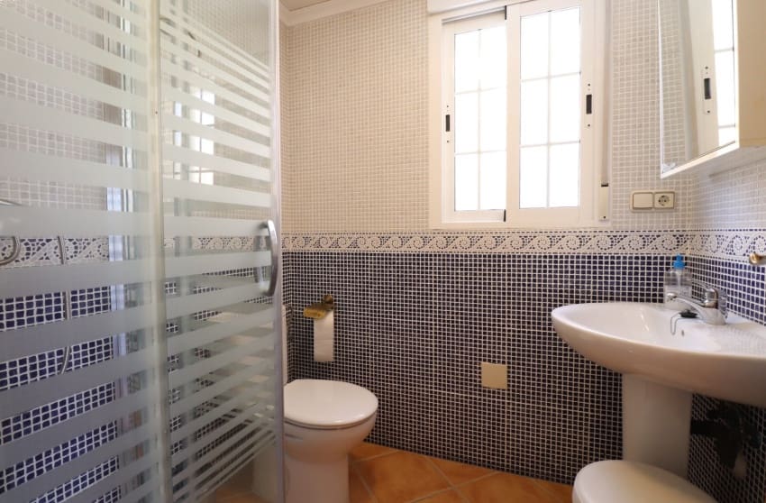 5 soveværelse Villa til salg i Lo Crispin med swimmingpool - € 299.950 (Ref: 9974493)
