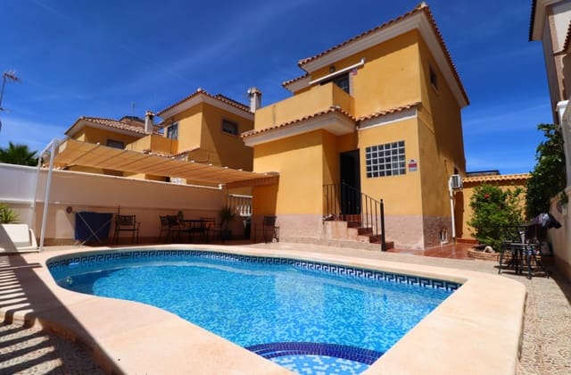 5 soveværelse Villa til salg i Lo Crispin, Algorfa med swimmingpool - € 299.950 (Ref: 9974493)
