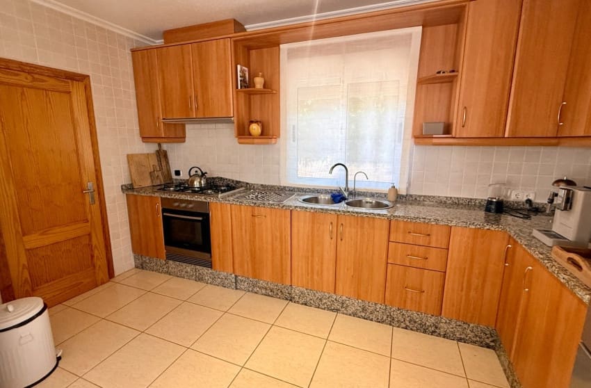 5 slaapkamer Villa te koop in Hondon de las Nieves met zwembad - € 375.000 (Ref: 9974495)