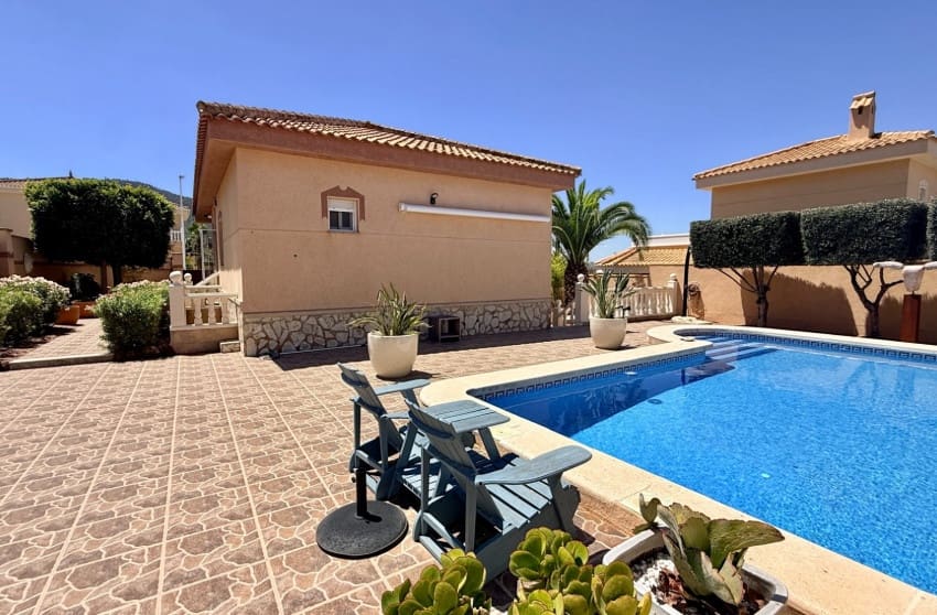 5 slaapkamer Villa te koop in Hondon de las Nieves met zwembad - € 375.000 (Ref: 9974495)