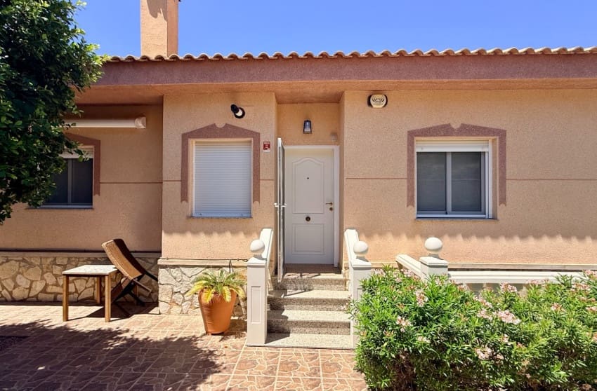 5 slaapkamer Villa te koop in Hondon de las Nieves met zwembad - € 375.000 (Ref: 9974495)