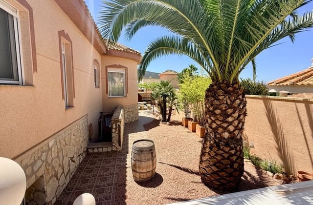 5 slaapkamer Villa te koop in Hondón de las Nieves met zwembad - € 375.000 (Ref: 9974495)