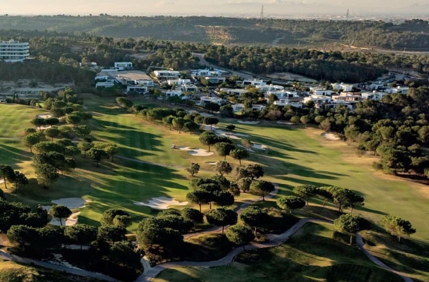 3 bedroom Villa for sale in Las Colinas Golf with pool - € 1,090,000 (Ref: 9974496)