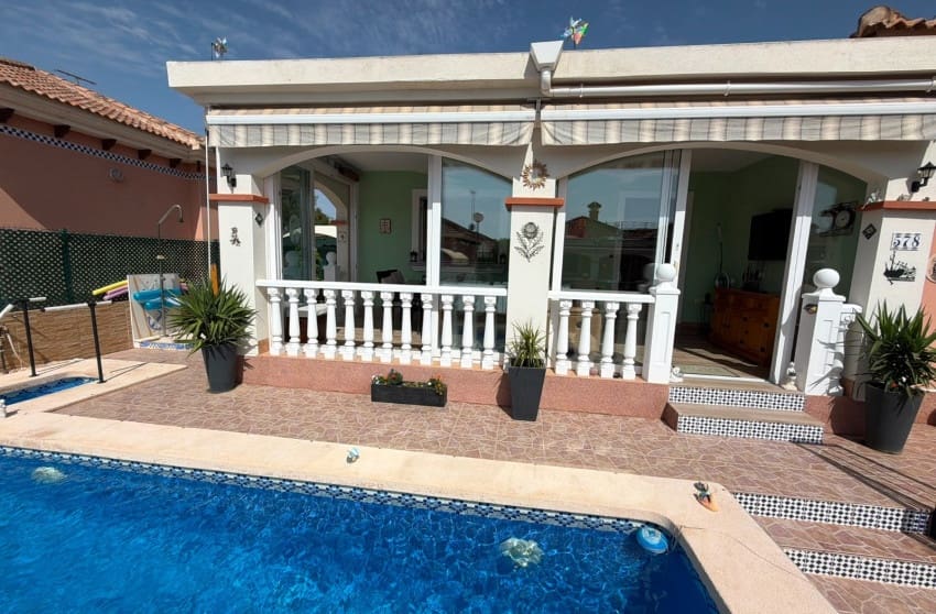 3 chambre Villa/Maison à vendre à Los Montesinos avec piscine - 315 000 € (Ref: 9974497)