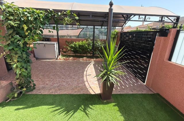 3 soverom Villa til salgs i Los Montesinos med svømmebasseng - € 315 000 (Ref: 9974497)