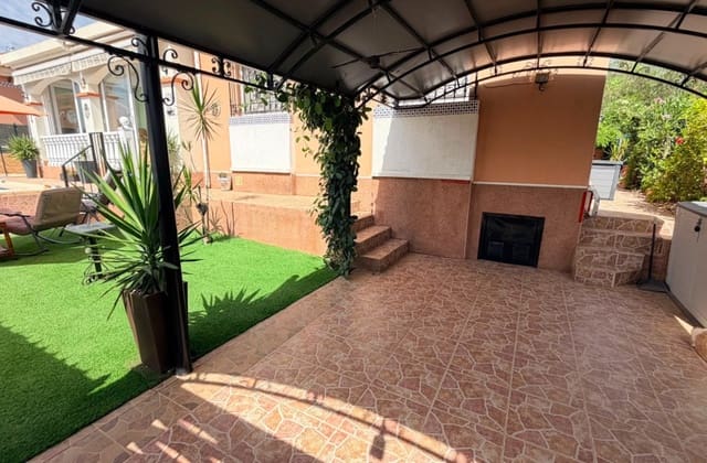 3 soverom Villa til salgs i Los Montesinos med svømmebasseng - € 315 000 (Ref: 9974497)