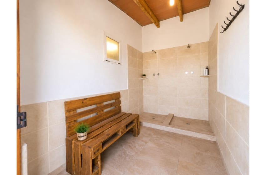 4 bedroom Villa for sale in La Romana with pool - € 360,000 (Ref: 9974500)