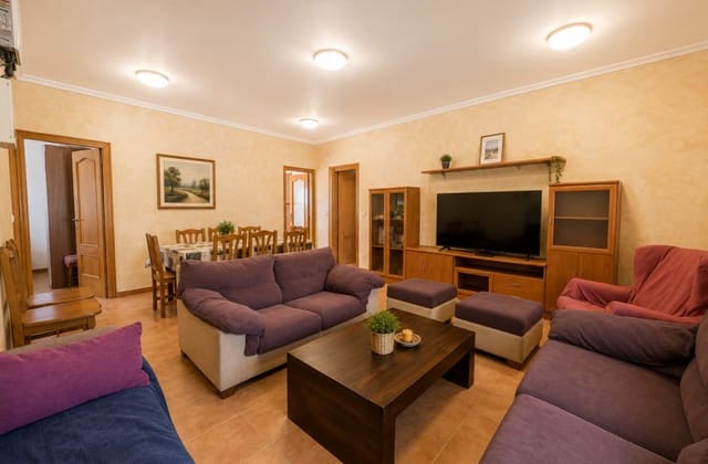 4 soverom Villa til salgs i La Romana med svømmebasseng - € 360 000 (Ref: 9974500)