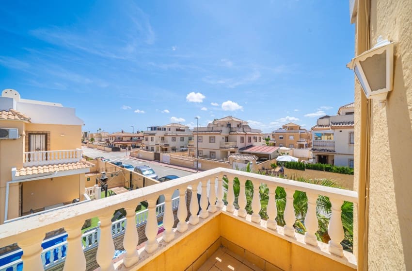 3 sypialnia Dom na sprzedaż w Ciudad Quesada z basenem - 289 000 € (Ref: 9974503)