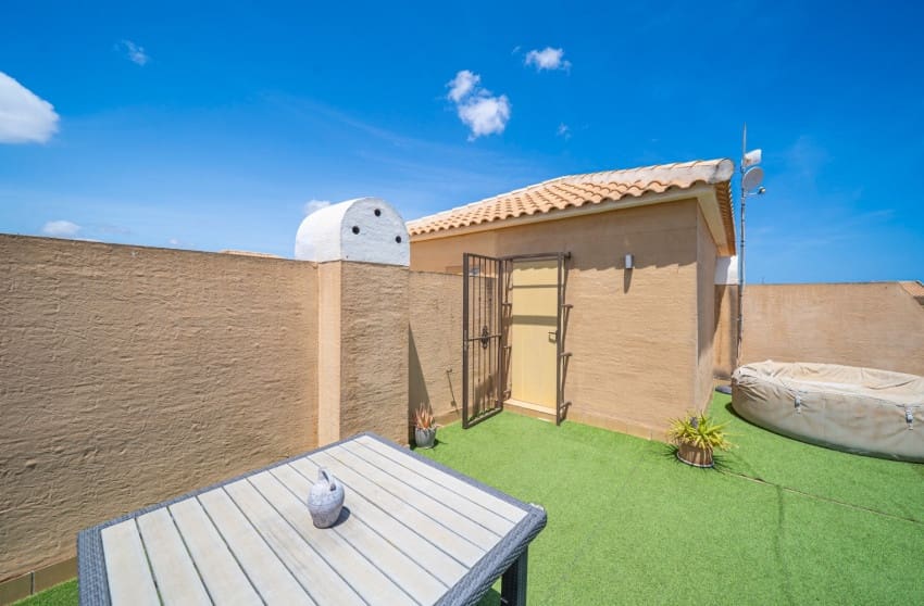 3 sypialnia Dom na sprzedaż w Ciudad Quesada z basenem - 289 000 € (Ref: 9974503)