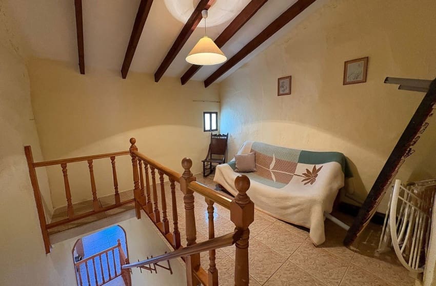 6 bedroom Townhouse for sale in Monovar / Monover with pool - € 165,500 (Ref: 9974504)