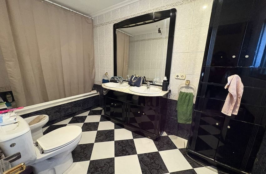 6 bedroom Townhouse for sale in Monovar / Monover with pool - € 165,500 (Ref: 9974504)