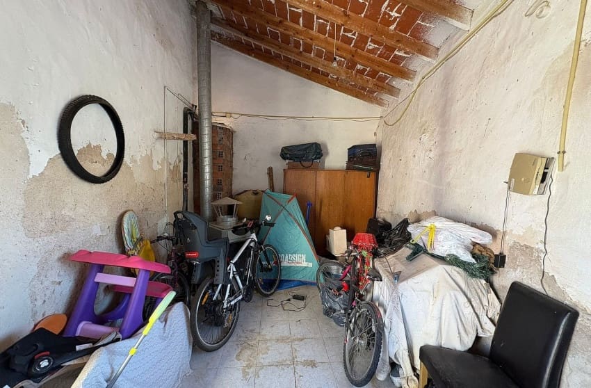 6 bedroom Townhouse for sale in Monovar / Monover with pool - € 165,500 (Ref: 9974504)