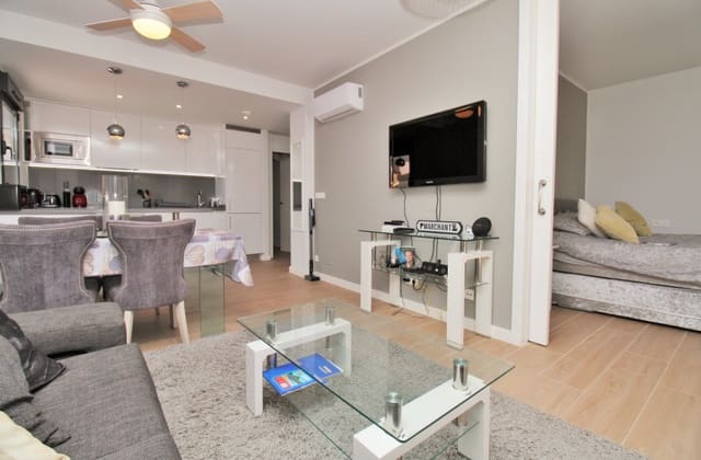 2 soveværelse Lejlighed til salg i Villamartin, Orihuela med swimmingpool - € 254.950 (Ref: 9974505)