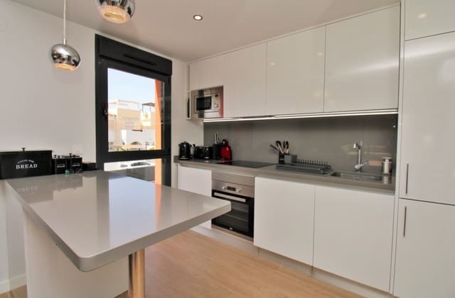 2 soveværelse Lejlighed til salg i Villamartin, Orihuela med swimmingpool - € 254.950 (Ref: 9974505)