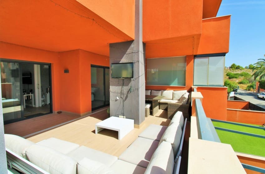2 soveværelse Lejlighed til salg i Villamartin med swimmingpool - € 254.950 (Ref: 9974505)