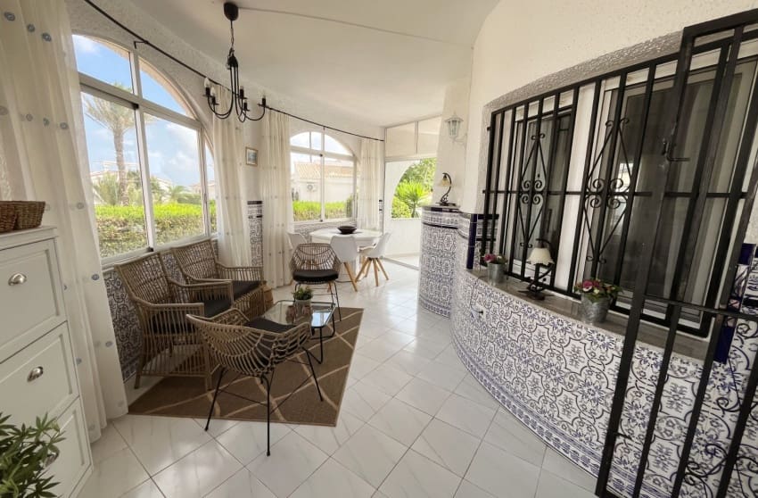 4 sypialnia Willa na sprzedaż w La Marquesa z basenem - 625 000 € (Ref: 9974506)