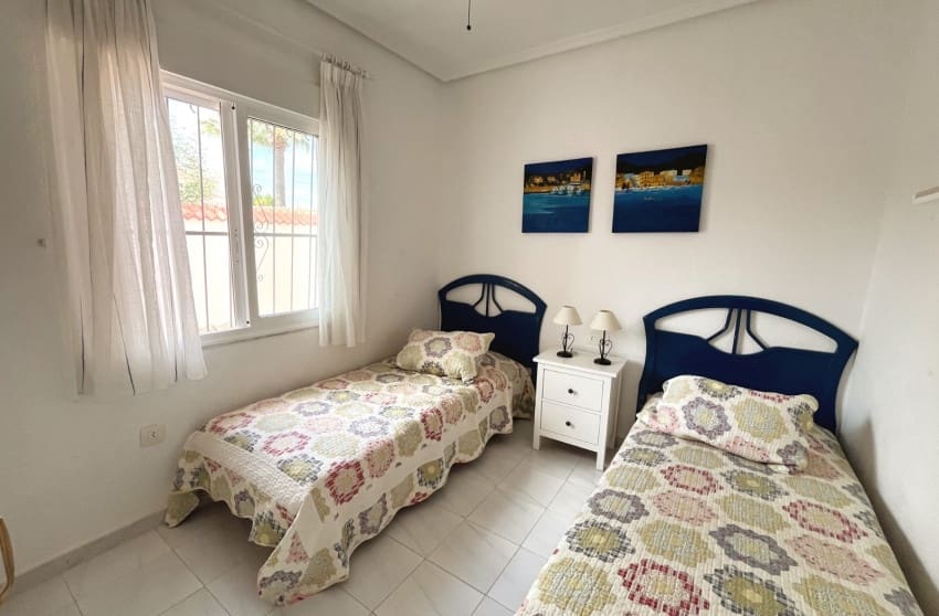 4 sypialnia Willa na sprzedaż w La Marquesa z basenem - 625 000 € (Ref: 9974506)
