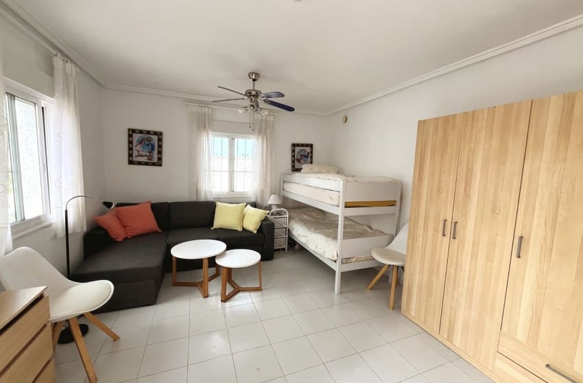 4 sypialnia Willa na sprzedaż w La Marquesa z basenem - 625 000 € (Ref: 9974506)