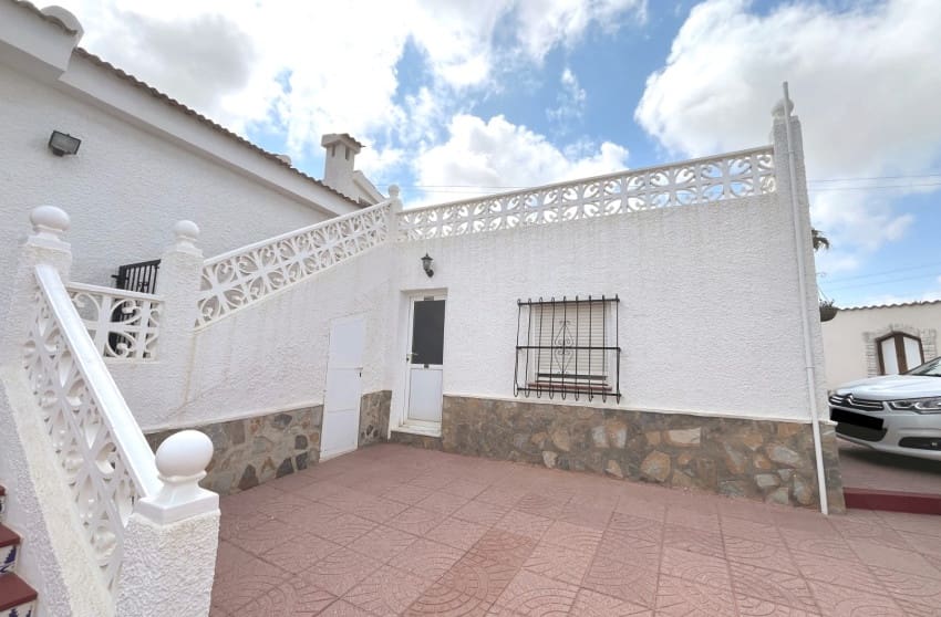 4 sypialnia Willa na sprzedaż w La Marquesa z basenem - 625 000 € (Ref: 9974506)