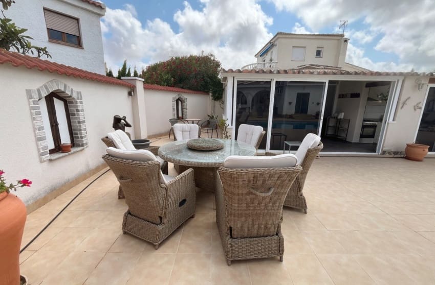 4 sypialnia Willa na sprzedaż w La Marquesa z basenem - 625 000 € (Ref: 9974506)