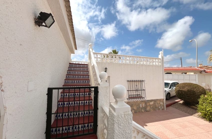 4 sypialnia Willa na sprzedaż w La Marquesa z basenem - 625 000 € (Ref: 9974506)