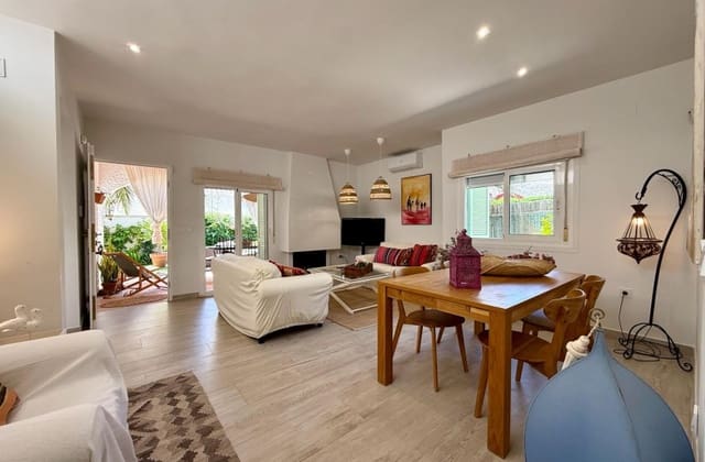 3 Zimmer Villa zu verkaufen in Dehesa de Campoamor, Orihuela mit Pool - 435.000 € (Ref: 9974507)