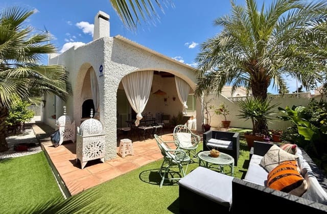 3 Zimmer Villa zu verkaufen in Dehesa de Campoamor, Orihuela mit Pool - 435.000 € (Ref: 9974507)