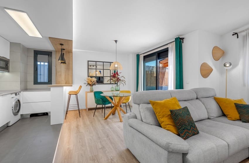 2 soveværelse Lejlighed til salg i El Campello med swimmingpool - € 380.000 (Ref: 9974508)