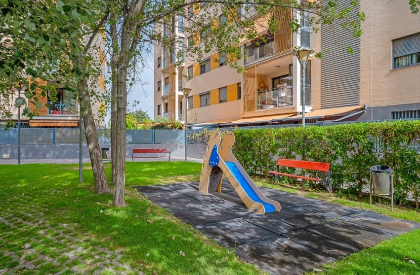 2 soveværelse Lejlighed til salg i El Campello med swimmingpool - € 380.000 (Ref: 9974508)