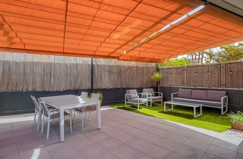 2 soveværelse Lejlighed til salg i El Campello med swimmingpool - € 380.000 (Ref: 9974508)