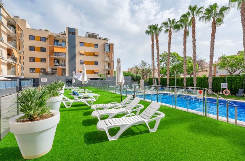2 soveværelse Lejlighed til salg i El Campello med swimmingpool - € 380.000 (Ref: 9974508)