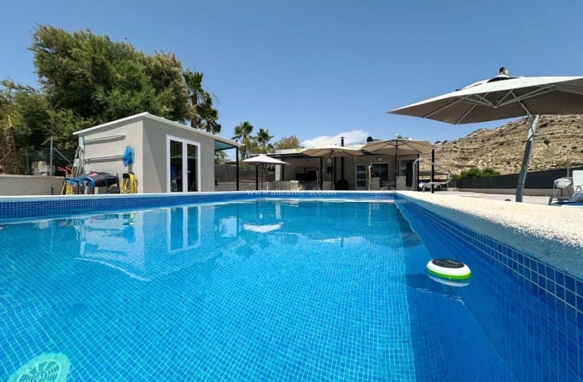 4 chambre Villa/Maison à vendre à Aspe avec piscine garage - 259 950 € (Ref: 9974510)