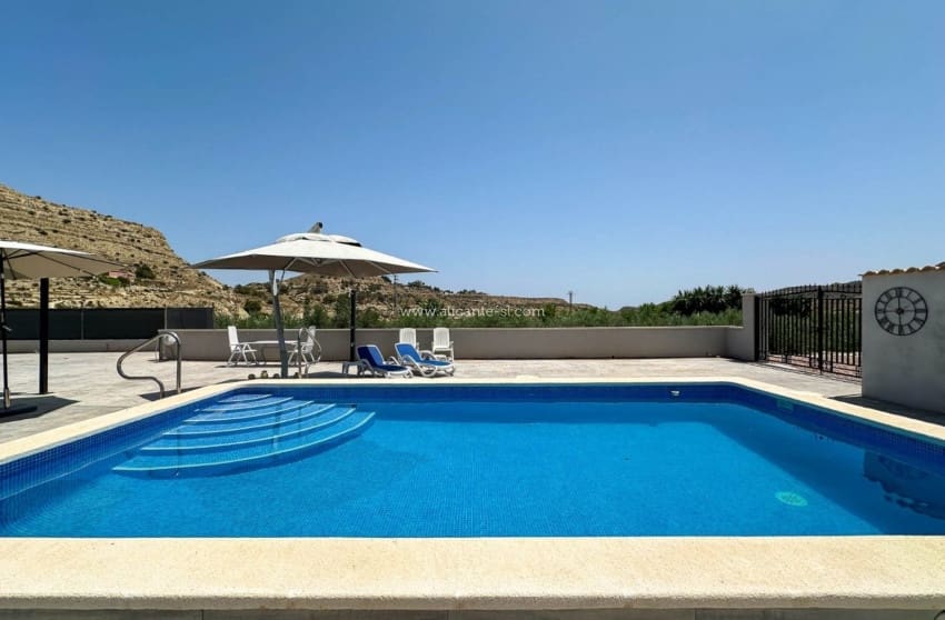 4 chambre Villa/Maison à vendre à Aspe avec piscine garage - 259 950 € (Ref: 9974510)