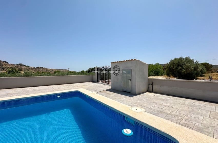 4 chambre Villa/Maison à vendre à Aspe avec piscine garage - 259 950 € (Ref: 9974510)
