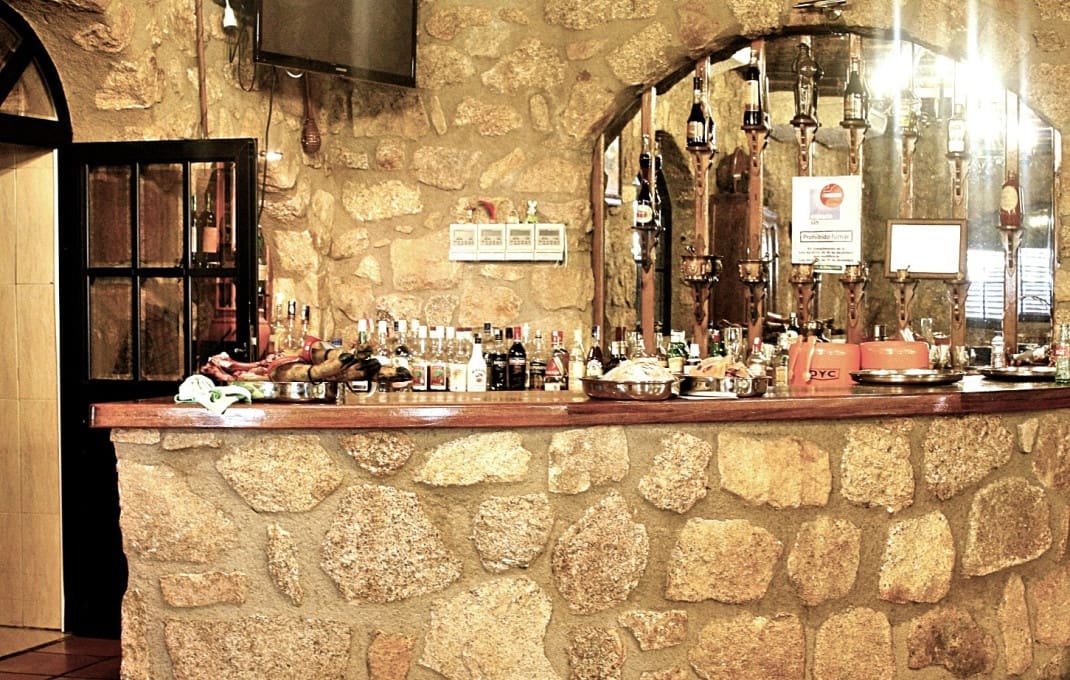 9 bedroom Hotel for sale in Valencia de Alcantara with pool garage - € 1,100,000 (Ref: 8895332)