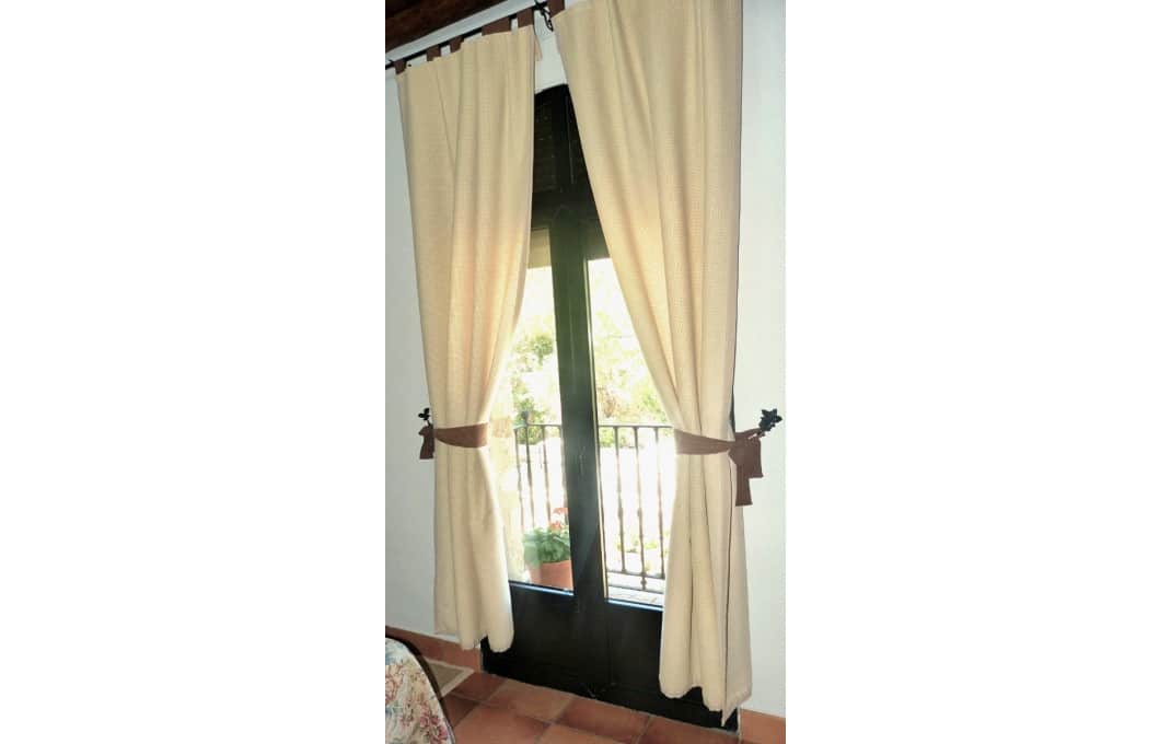 9 bedroom Hotel for sale in Valencia de Alcantara with pool garage - € 1,100,000 (Ref: 8895332)