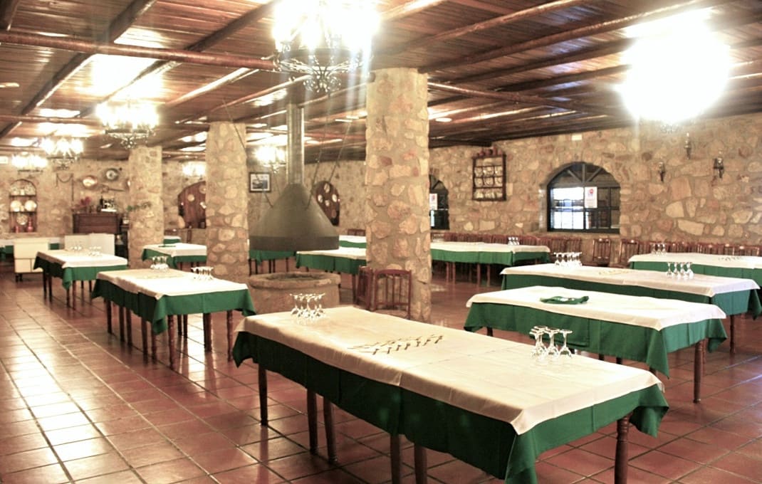 9 bedroom Hotel for sale in Valencia de Alcantara with pool garage - € 1,100,000 (Ref: 8895332)