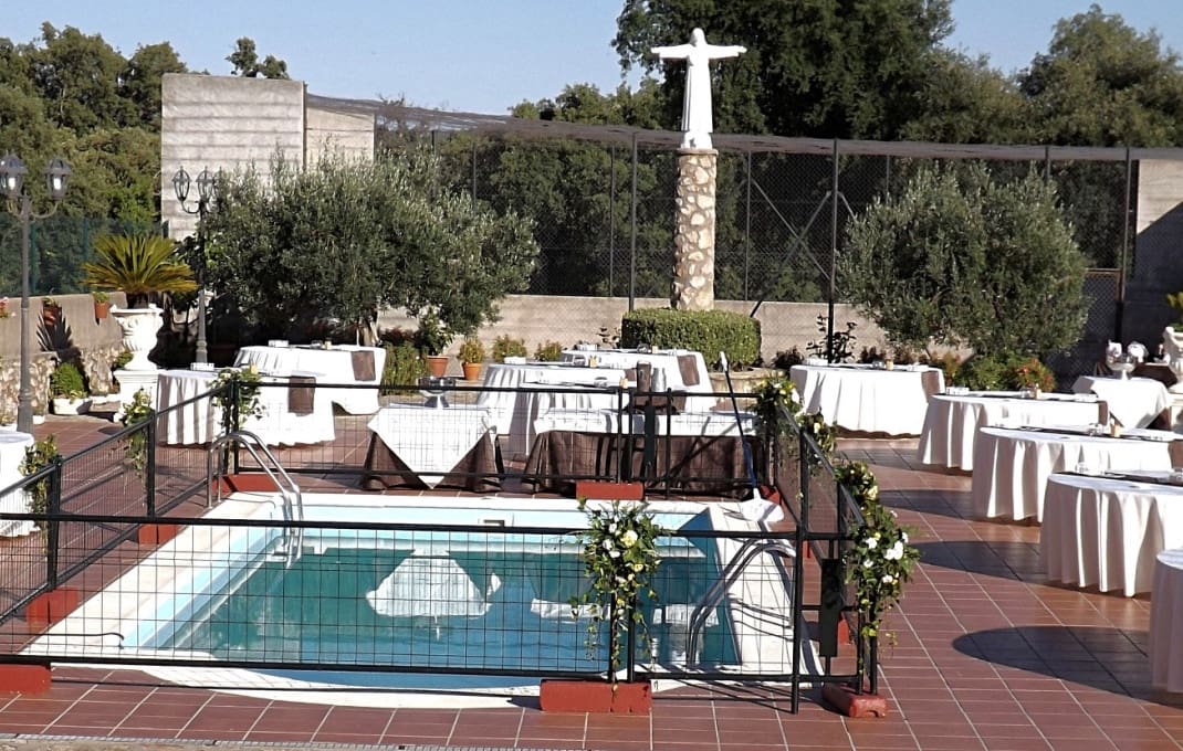 9 bedroom Hotel for sale in Valencia de Alcantara with pool garage - € 1,100,000 (Ref: 8895332)