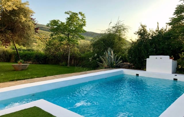 9 soverom Hotell til salgs i Pinos Genil med svømmebasseng - € 990 000 (Ref: 8895333)