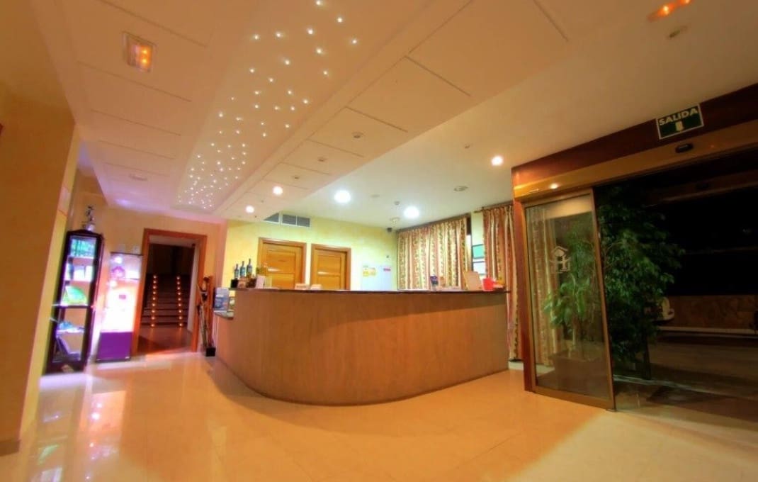 65 soveværelse Hotel til salg i La Iruela med swimmingpool - € 4.500.000 (Ref: 8895334)