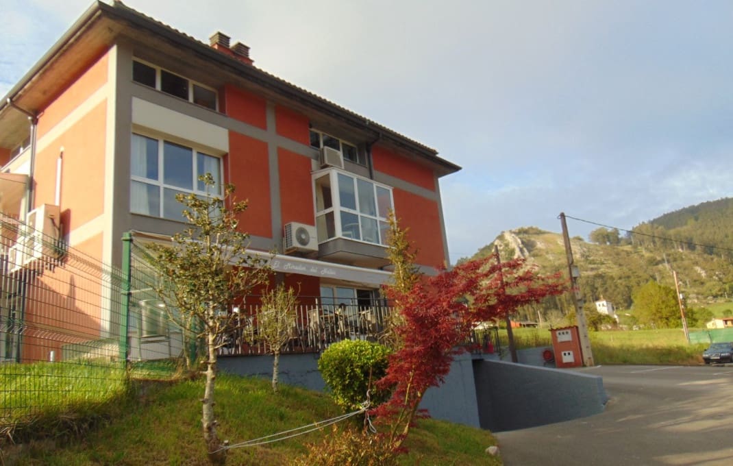 13 soveværelse Hotel til salg i Candamo - € 449.000 (Ref: 8897779)