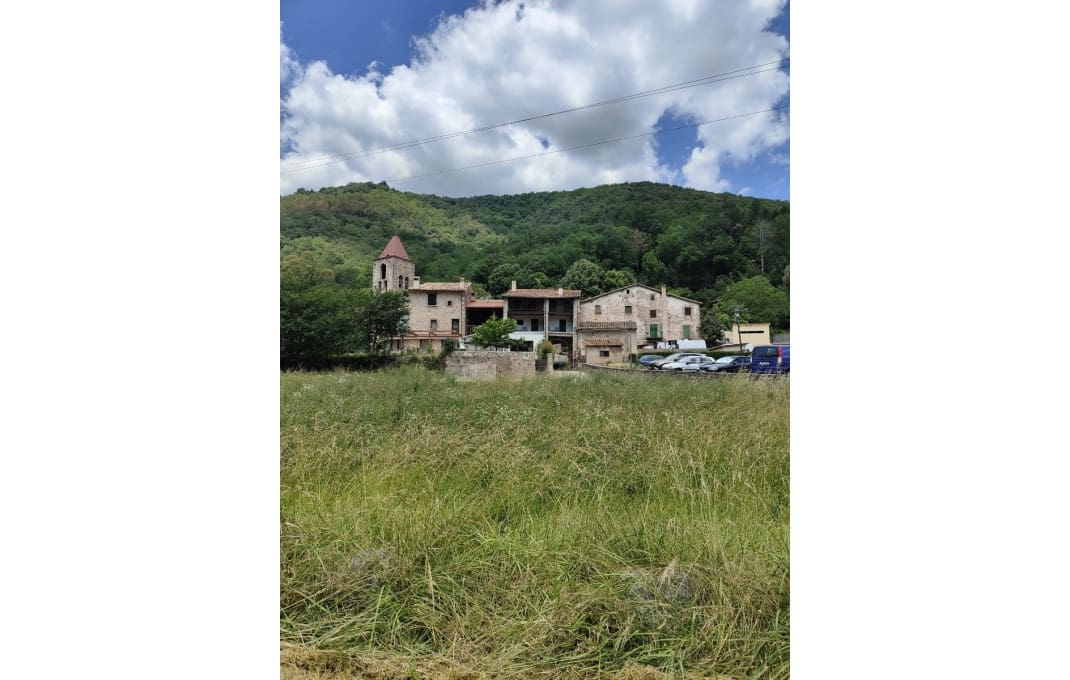 4 bedroom Hotel for sale in Olot - € 760,000 (Ref: 8897980)