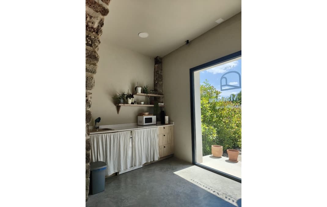 4 bedroom Hotel for sale in Olot - € 760,000 (Ref: 8897980)